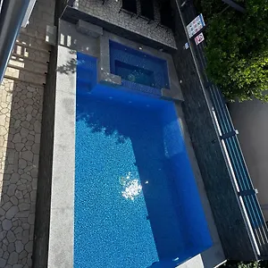  Apartment Blazevic, Heated Pool&jacuzzi Kroatien